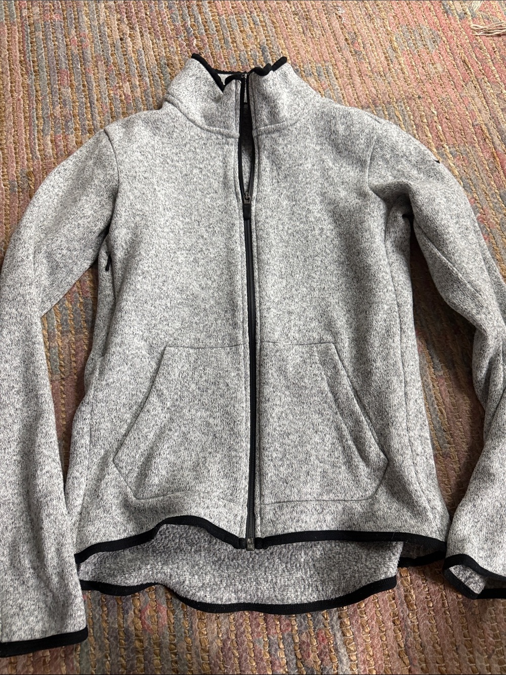 Nike Gray Full-Zip Women’s Jacket with Black Trim